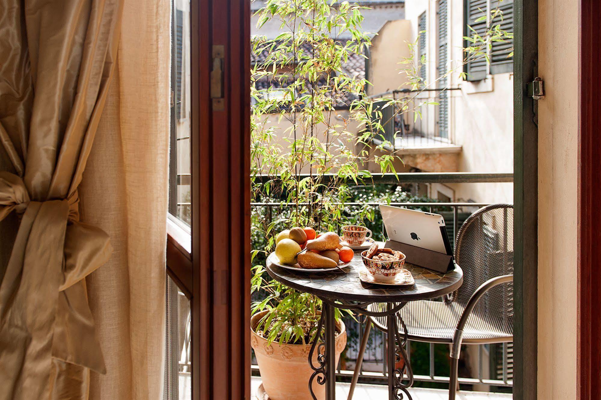 Residenza Borsari Bed and Breakfast Verona Exterior foto